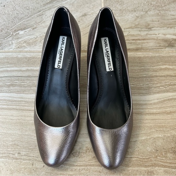 Vintage Karl Lagerfeld Sabrina Metallic Silver Leather Pumps, Size 8.5 - Picture 2 of 11